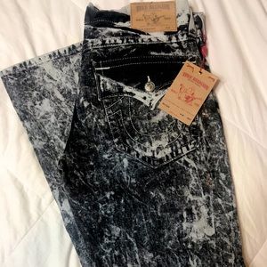 TRUE RELIGION JEANS